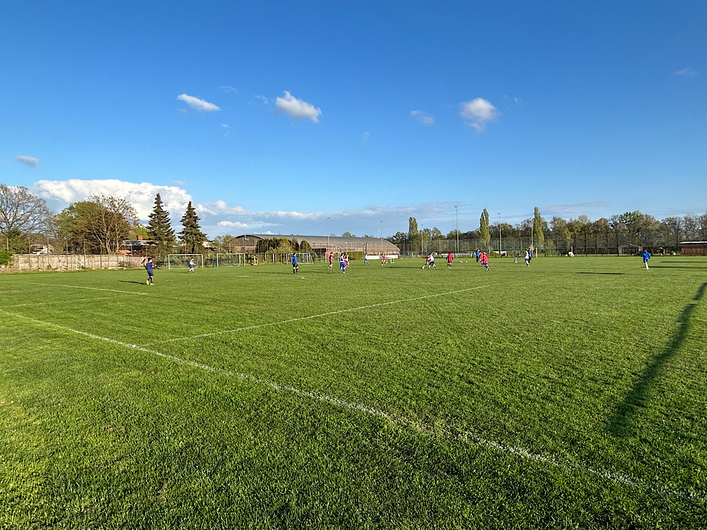 (C) 2024 - Florian Windeck